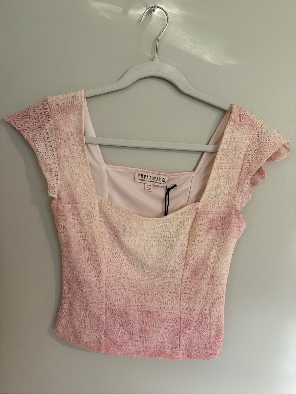 Idyllwind Pink Ombre Lace Cap-Sleeve Crop Top